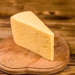 Mild Coloured cheddar