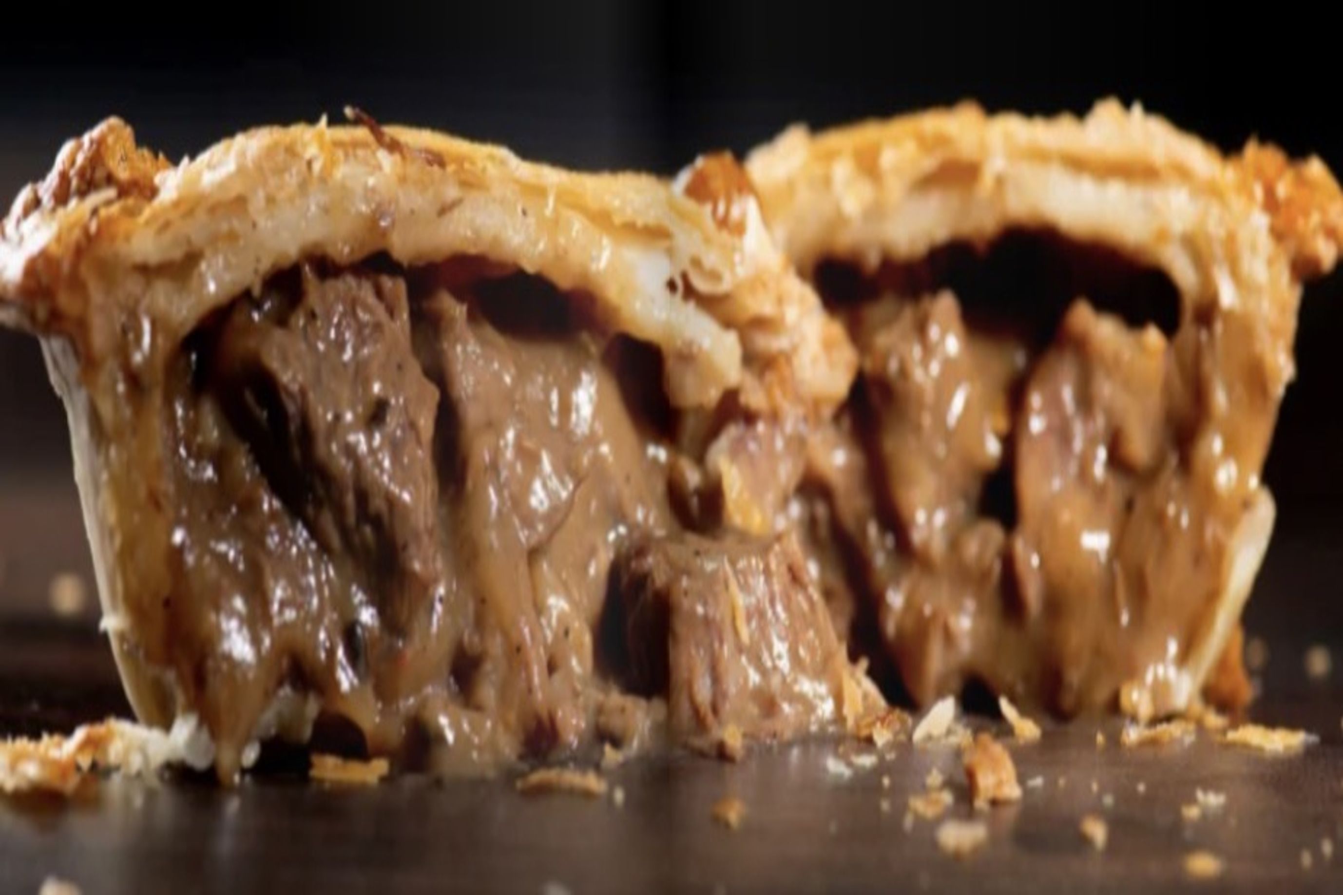 Peppercorn Steak Pie